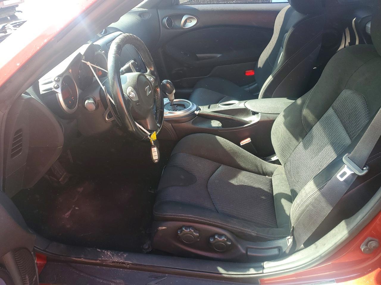 2014 NISSAN 370Z