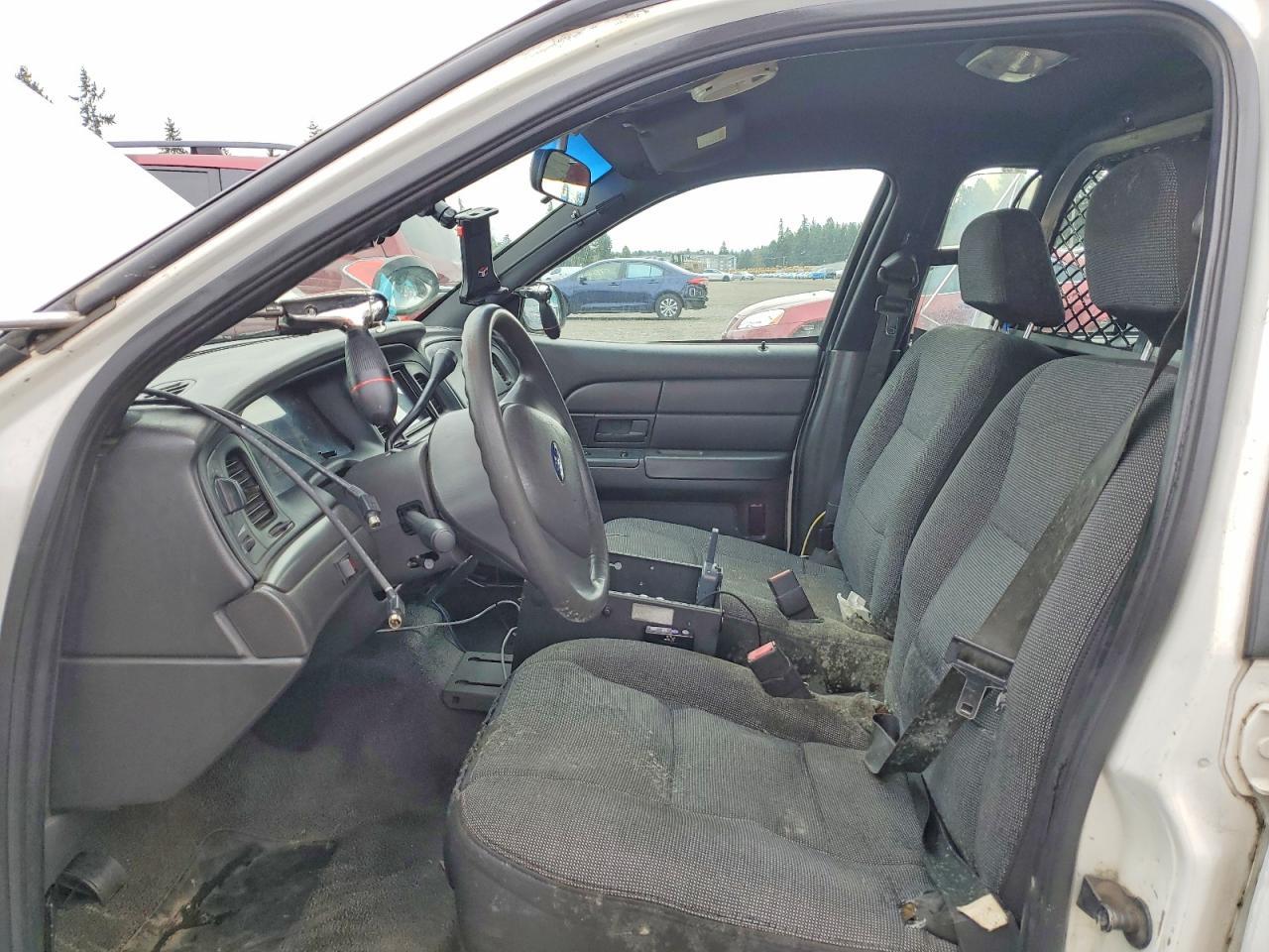 2003 FORD Crown Victoria