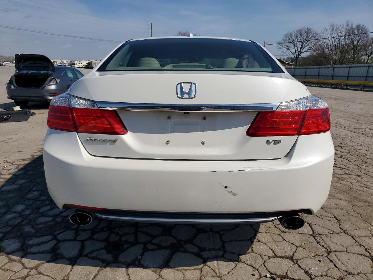 2015 HONDA ACCORD