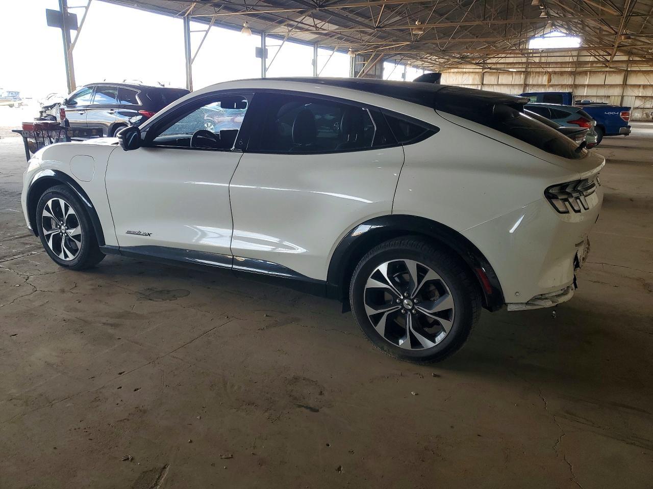 2022 FORD Mustang Mach-E