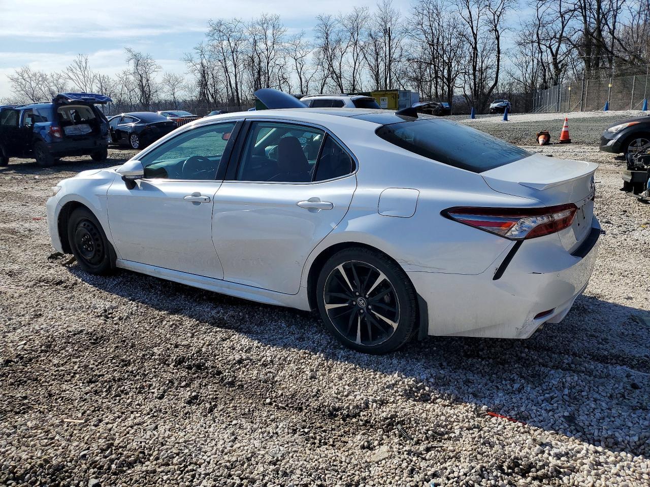 2019 TOYOTA CAMRY
