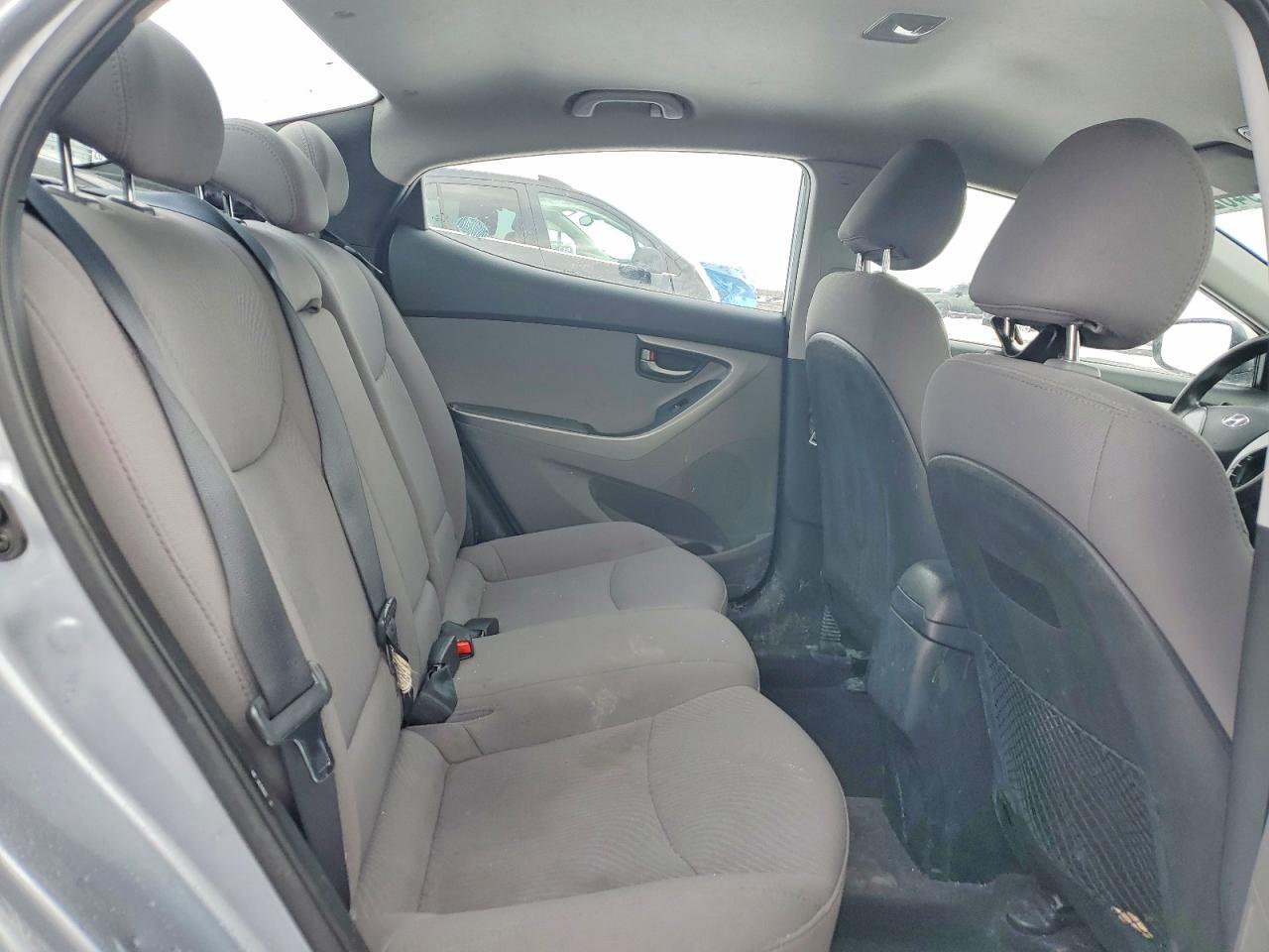 2016 HYUNDAI ELANTRA