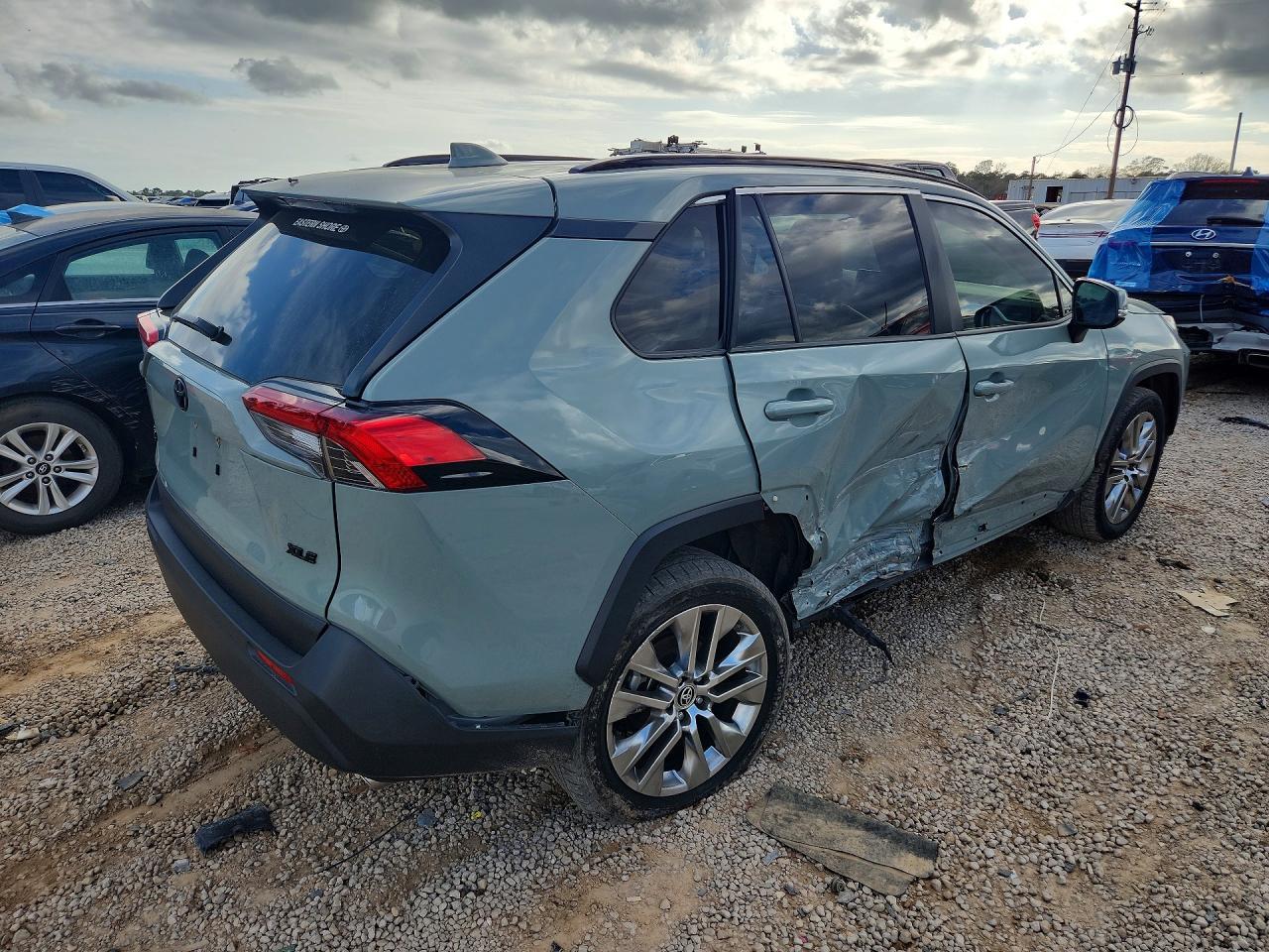 2021 TOYOTA RAV4
