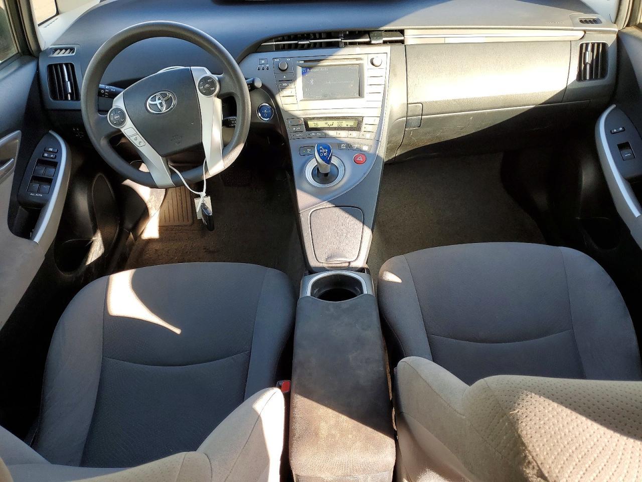 2015 TOYOTA PRIUS