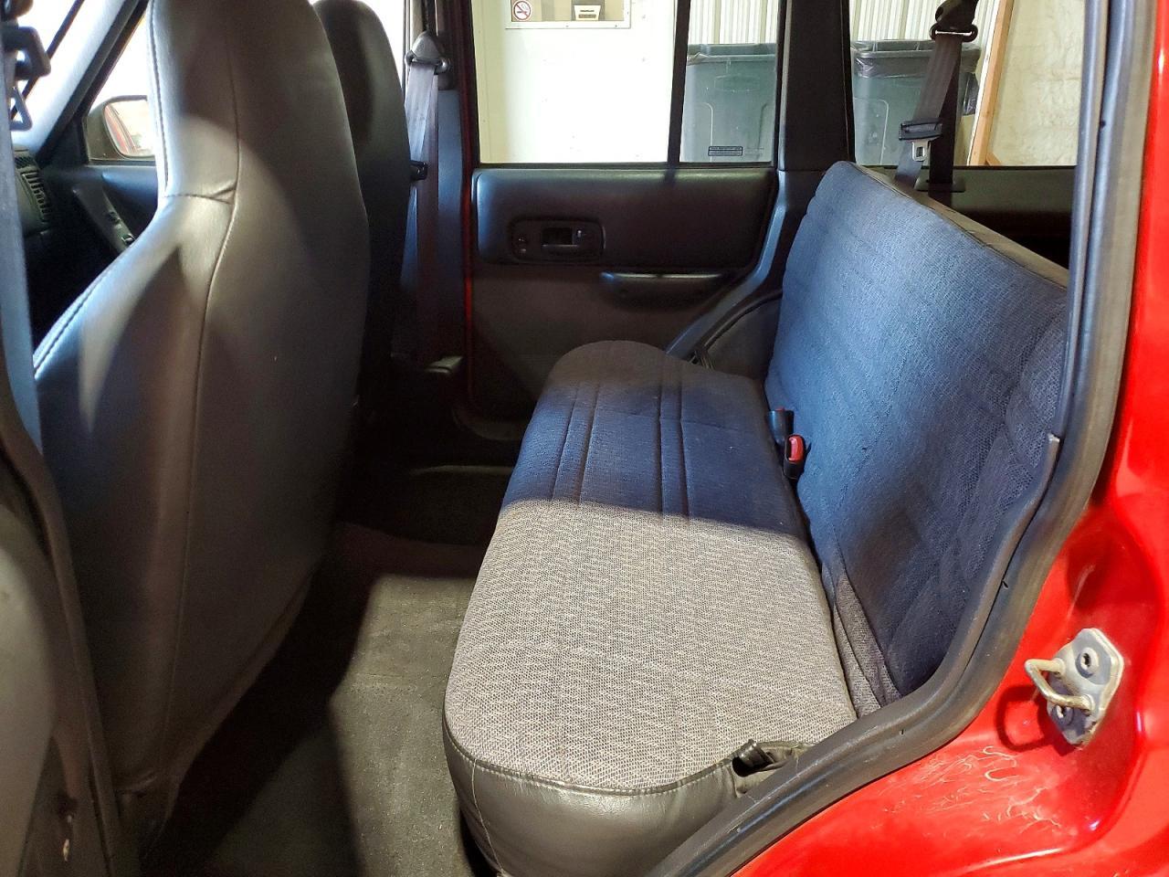 2000 JEEP CHEROKEE