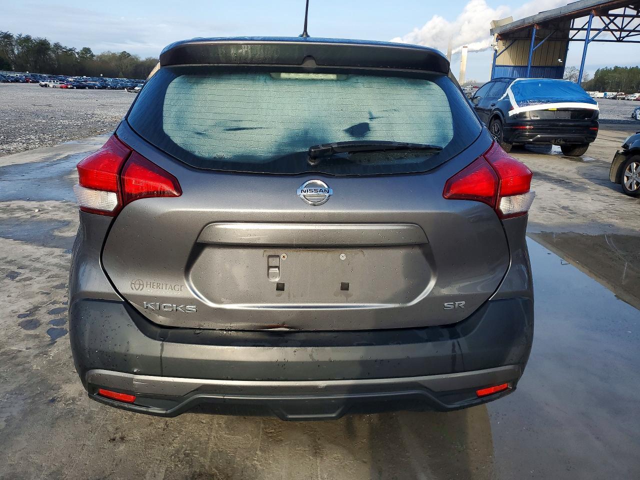 2019 NISSAN KICKS