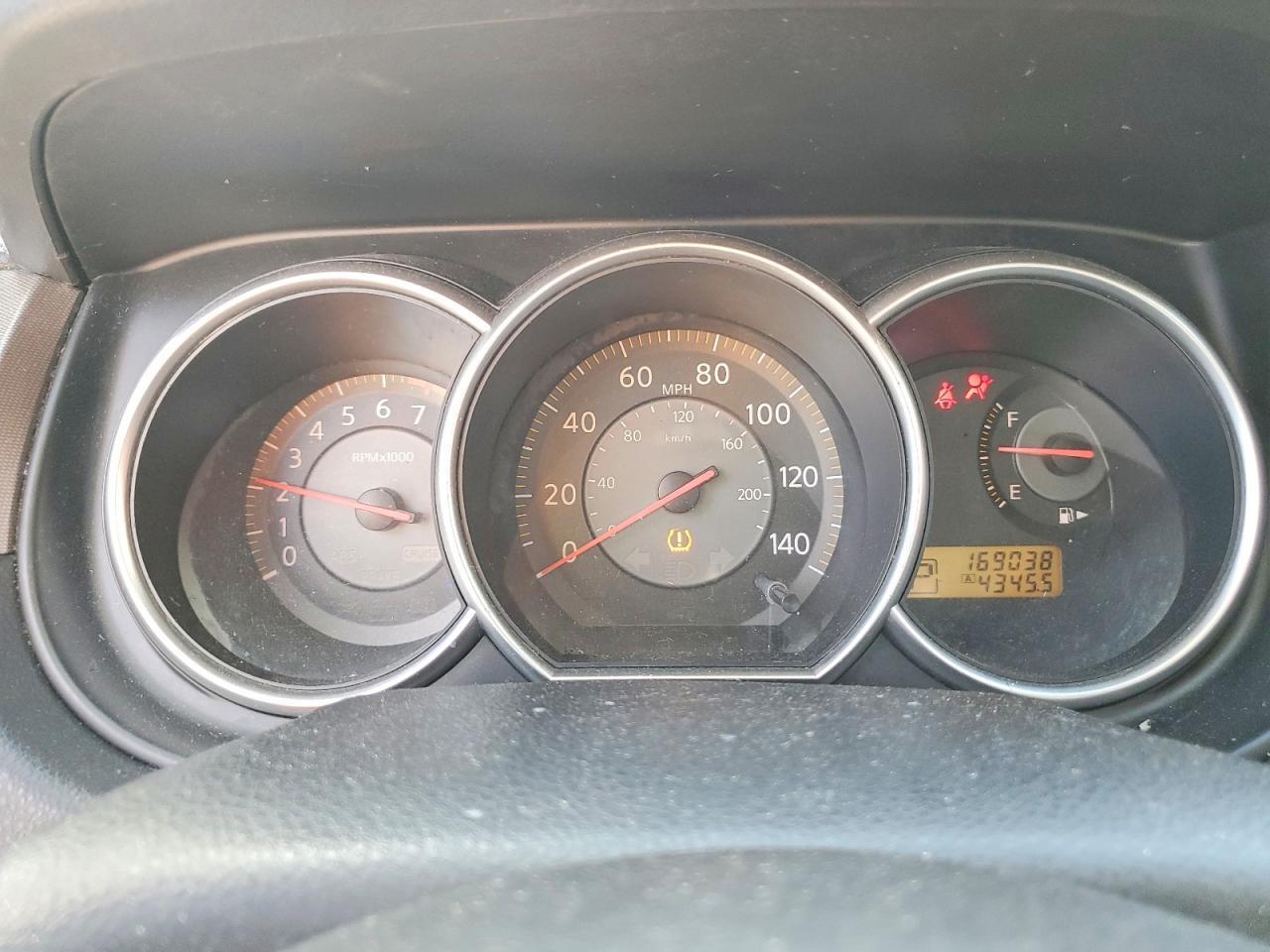 2008 NISSAN VERSA