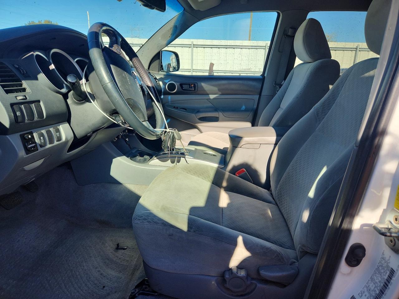 2010 TOYOTA TACOMA
