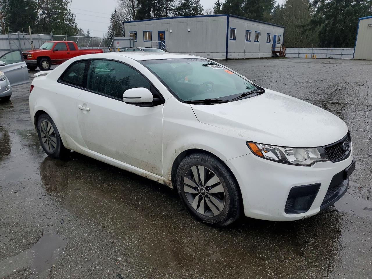 2013 KIA FORTE