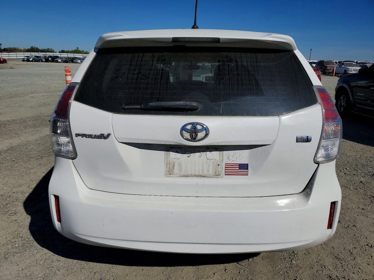 2015 TOYOTA PRIUS V