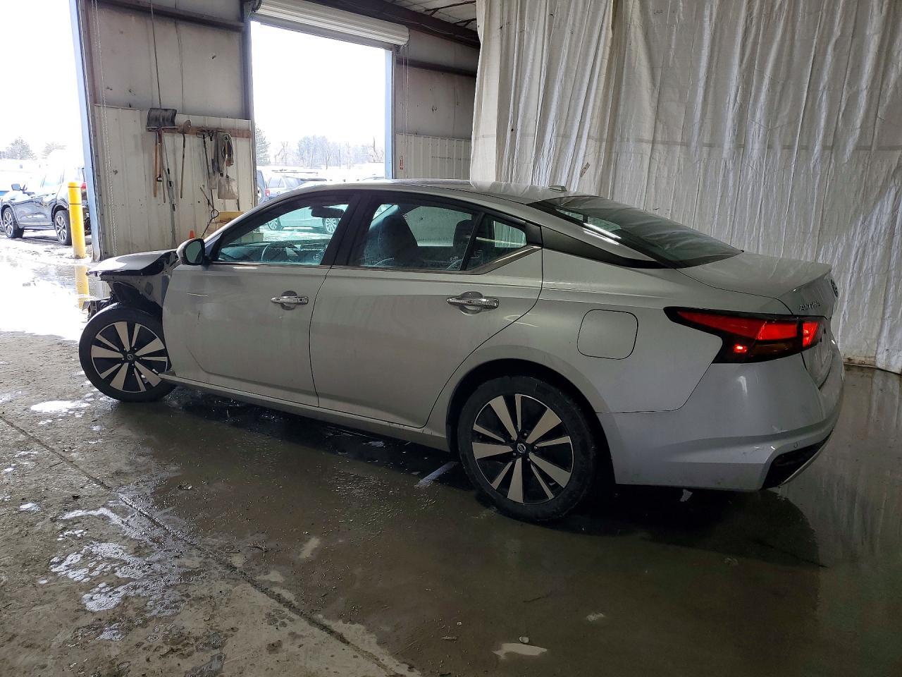 2022 NISSAN ALTIMA