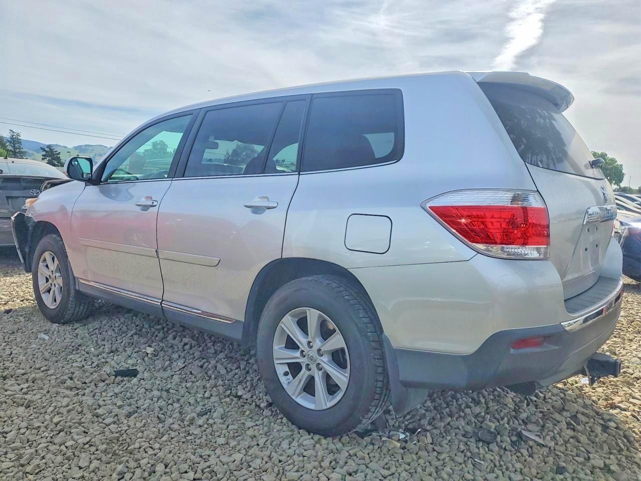 2012 TOYOTA HIGHLANDER
