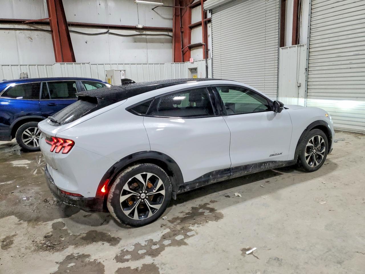 2021 FORD Mustang Mach-E