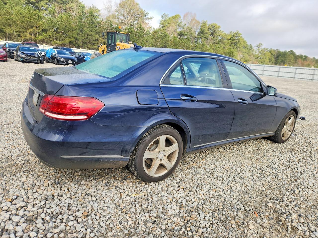 2014 MERCEDES-BENZ E-Class