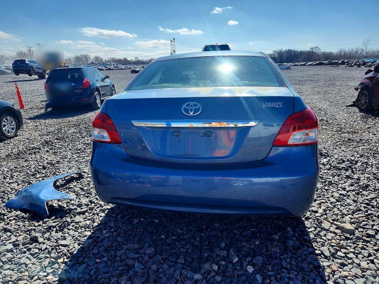 2012 TOYOTA YARIS