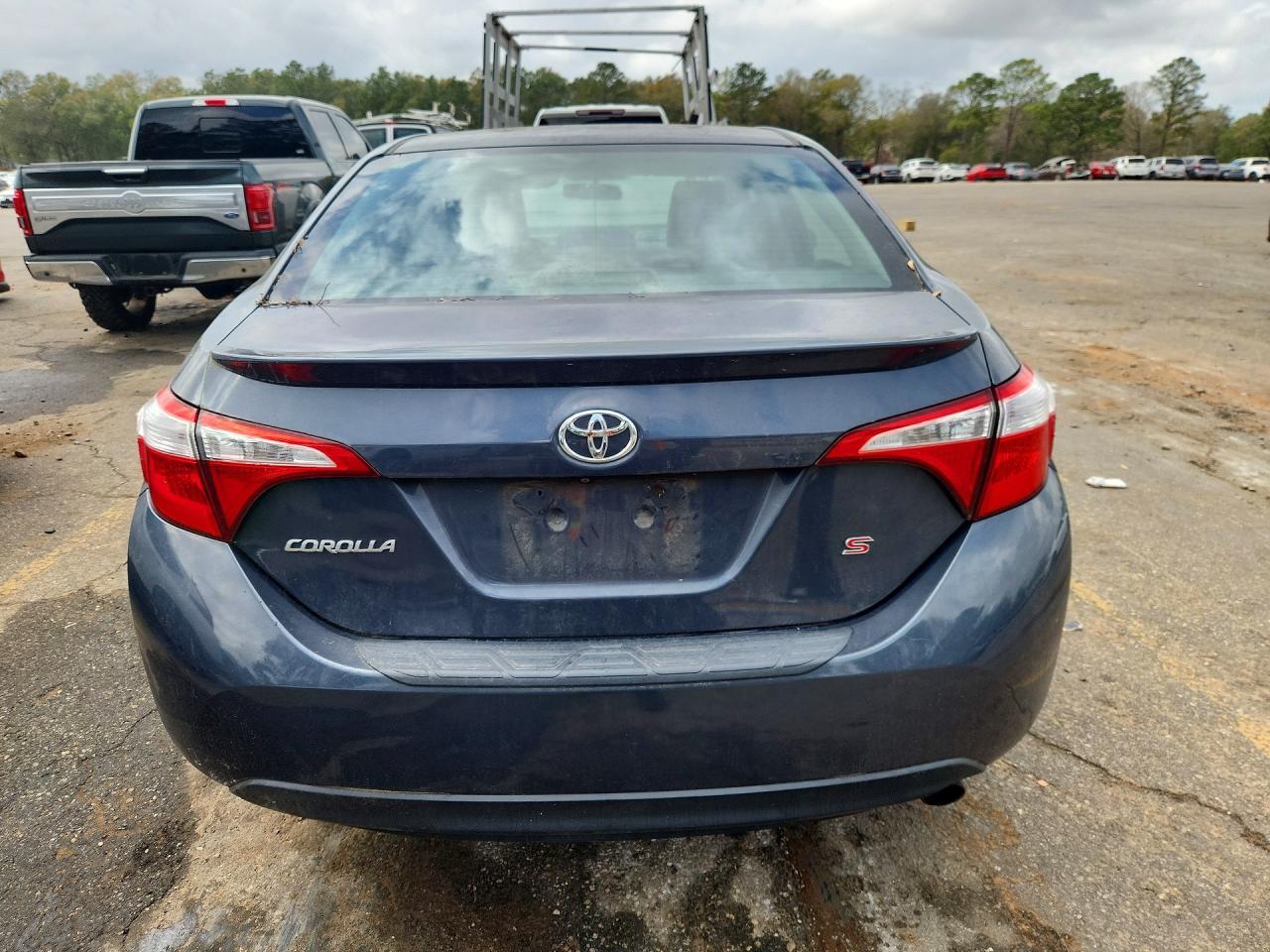 2015 TOYOTA COROLLA
