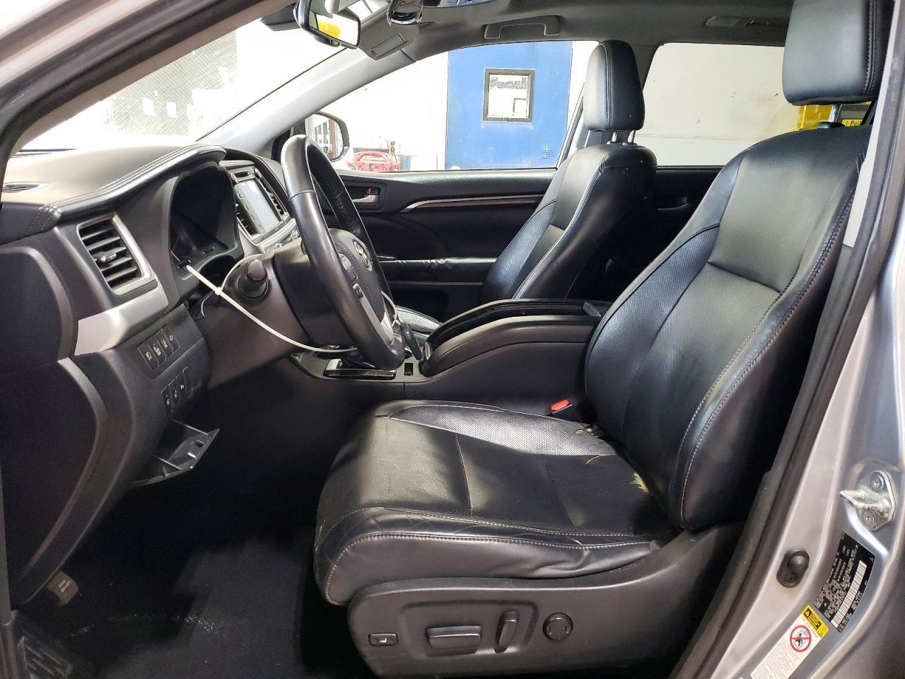 2015 TOYOTA HIGHLANDER