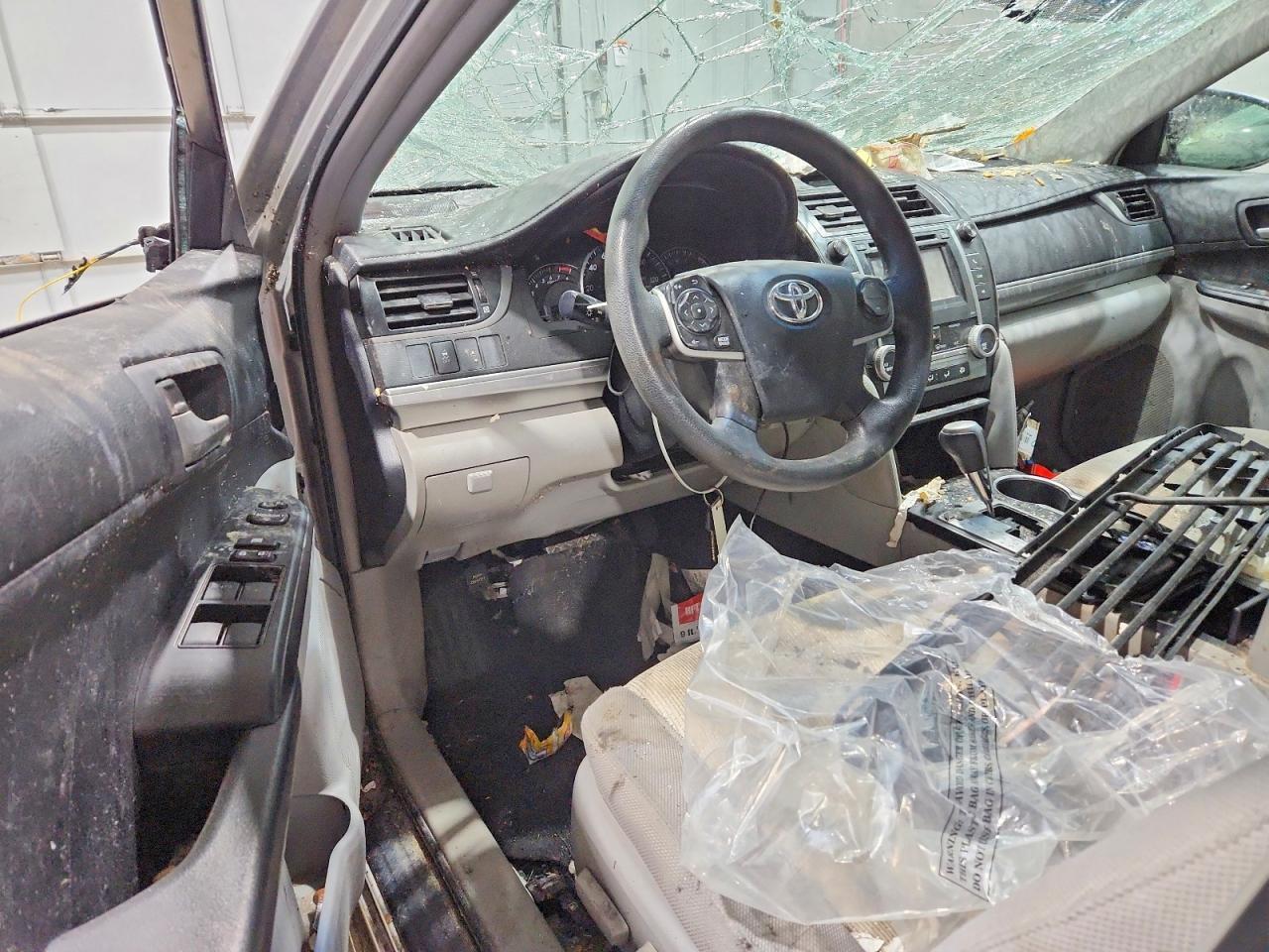 2012 TOYOTA CAMRY