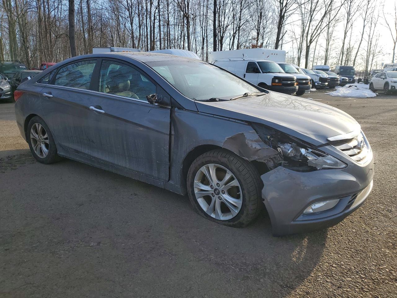 2011 HYUNDAI SONATA