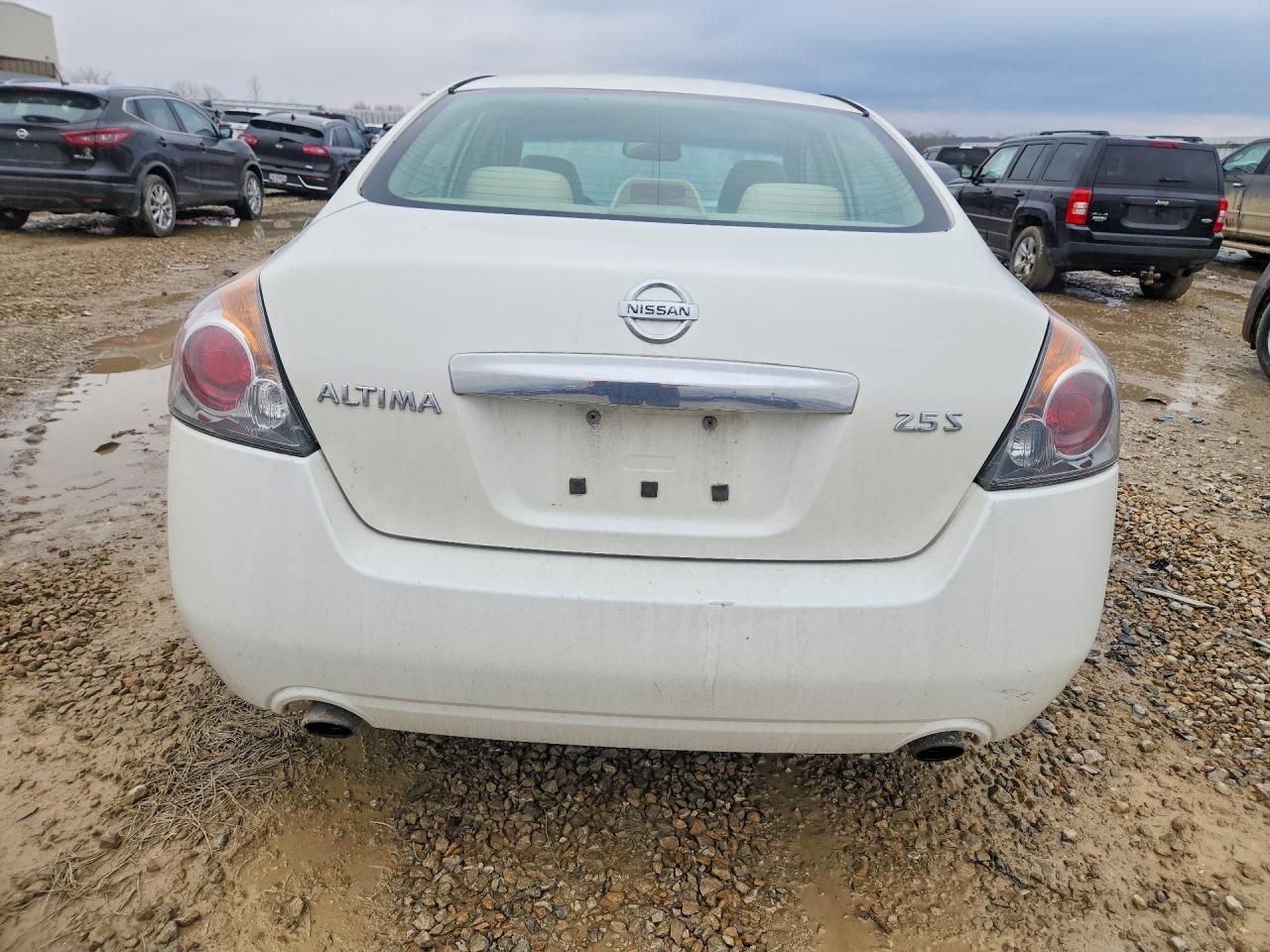 2010 NISSAN ALTIMA