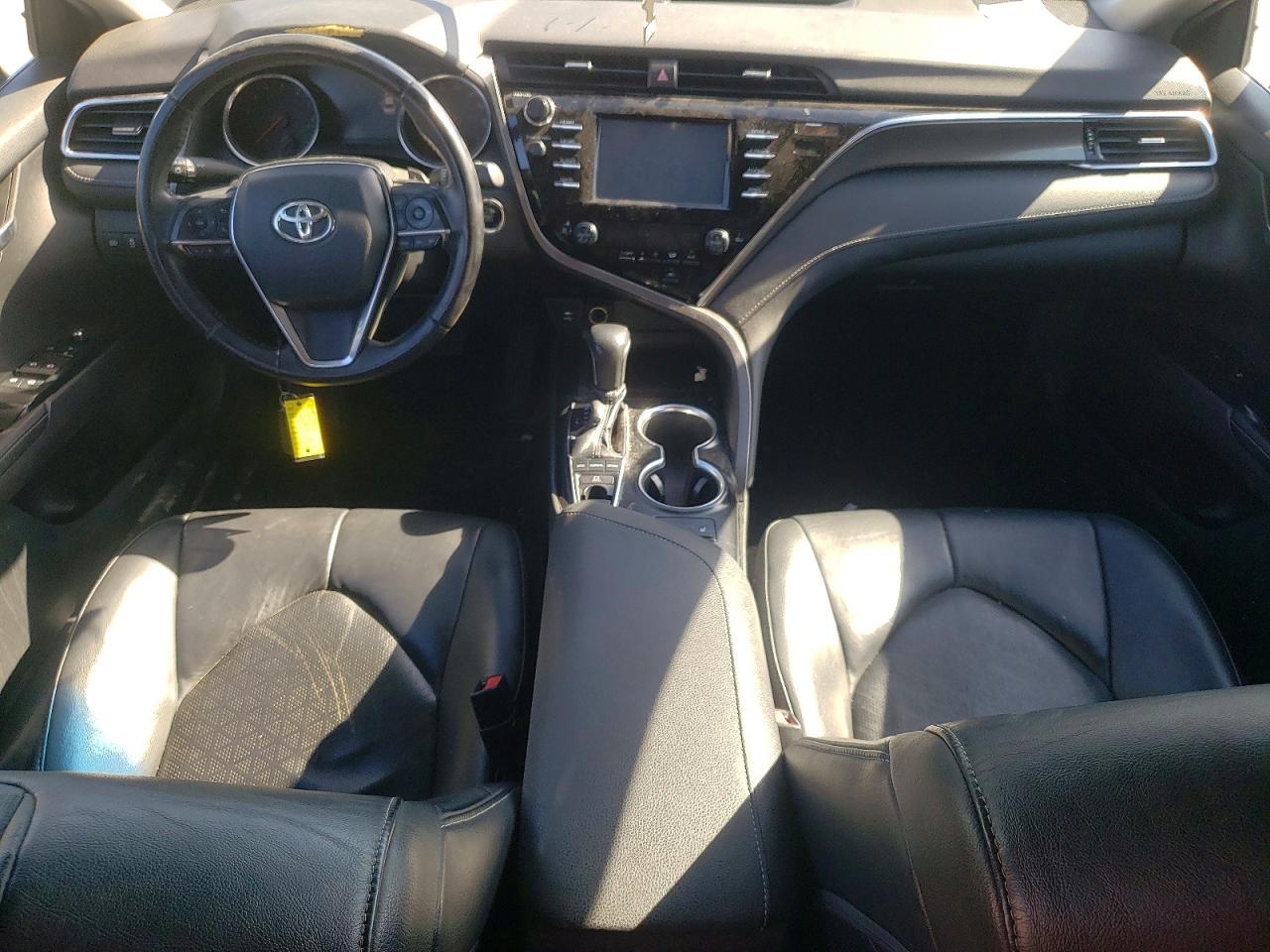 2018 TOYOTA CAMRY