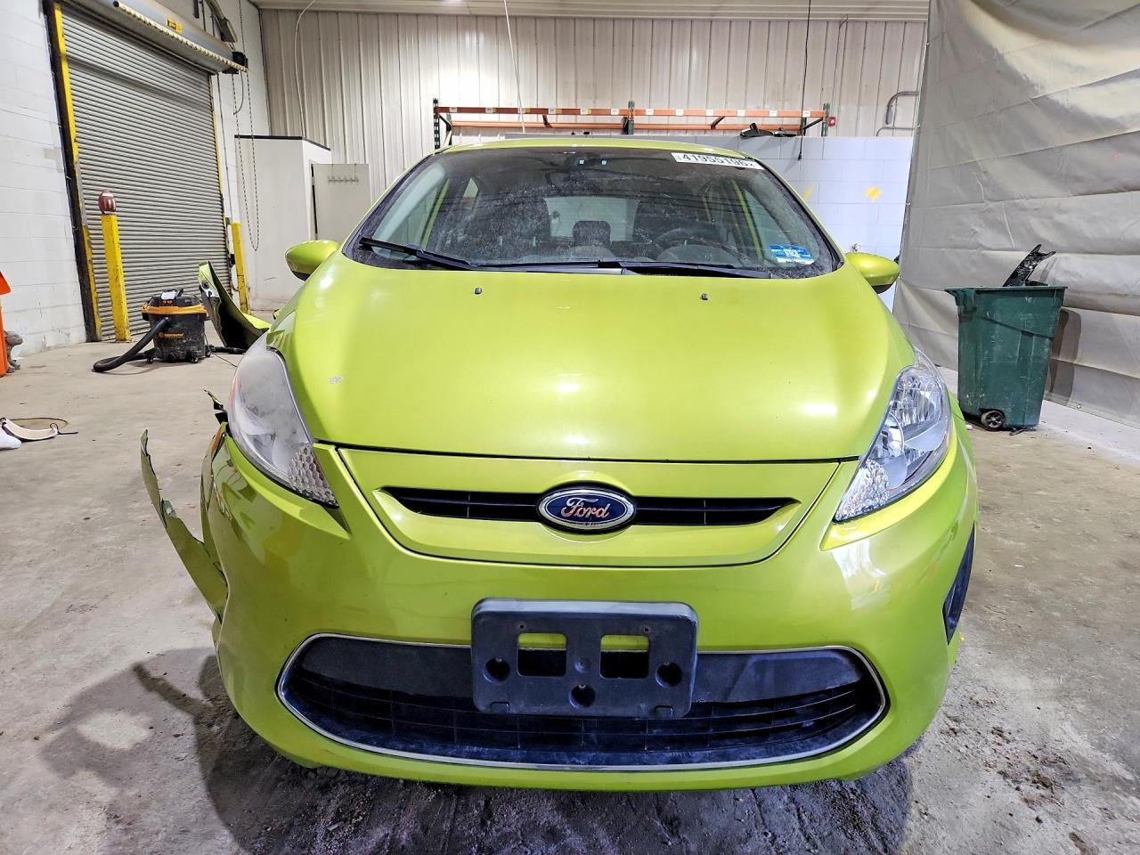2011 FORD Fiesta
