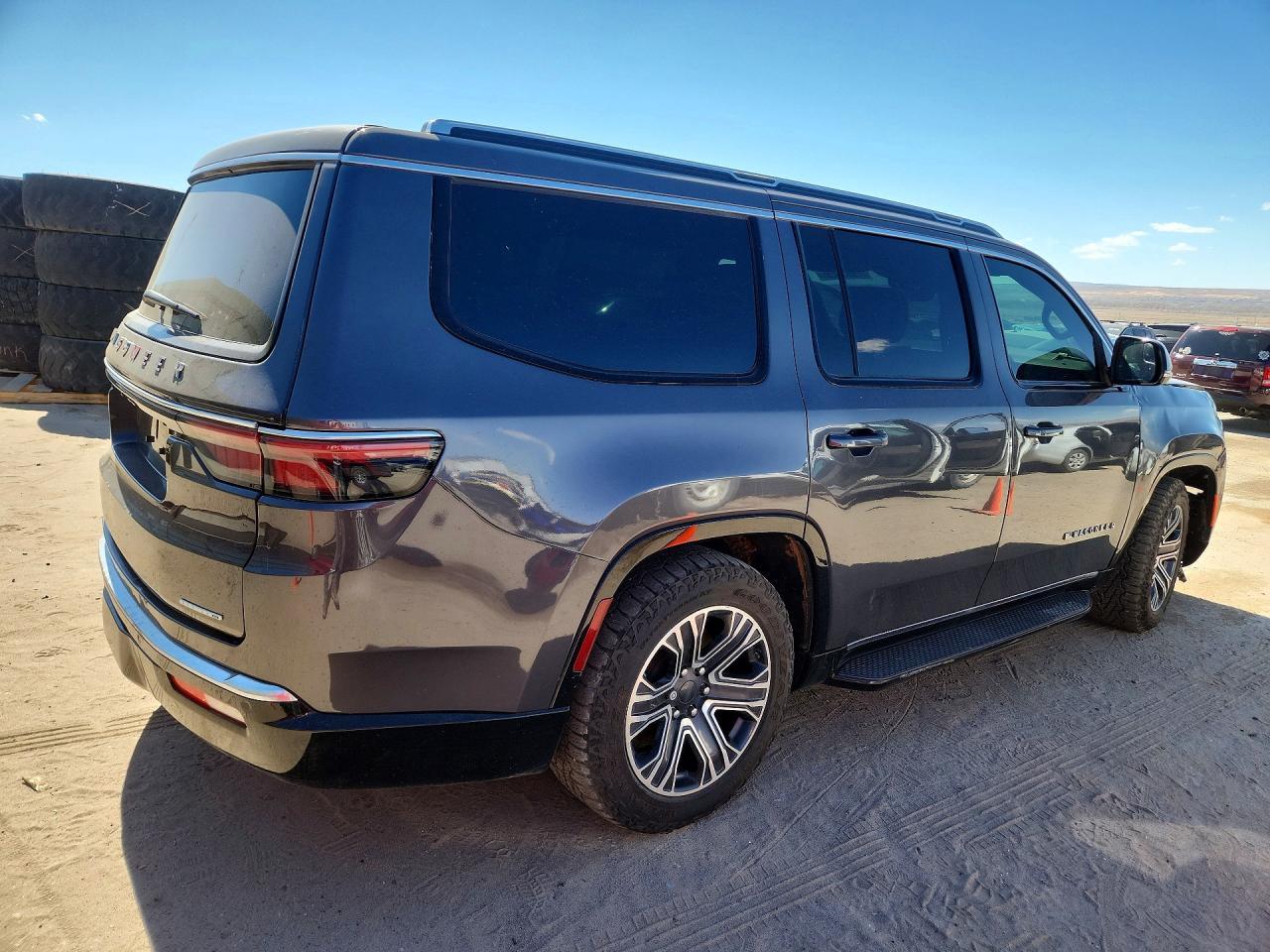 2022 JEEP Wagoneer