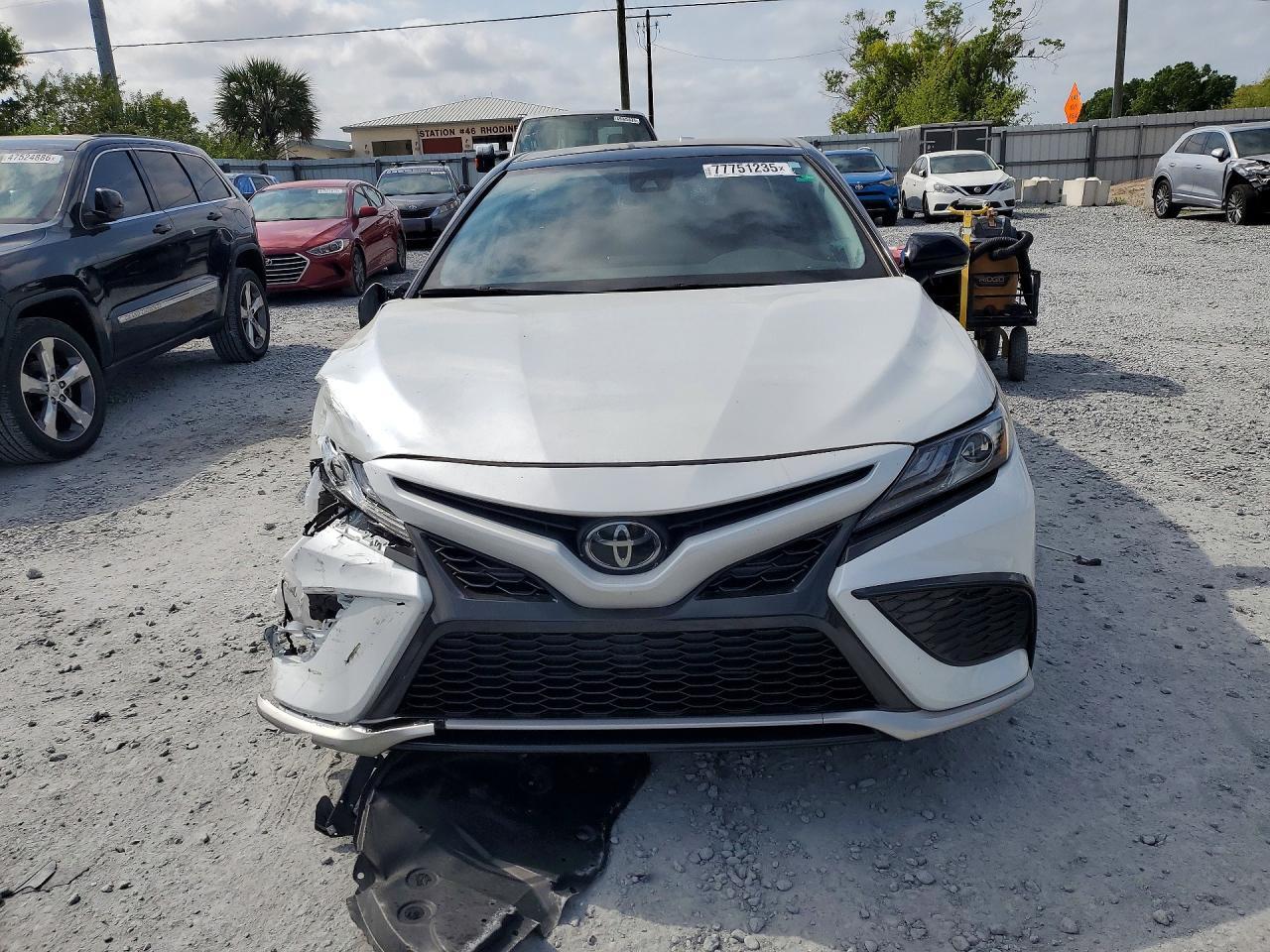 2023 TOYOTA CAMRY