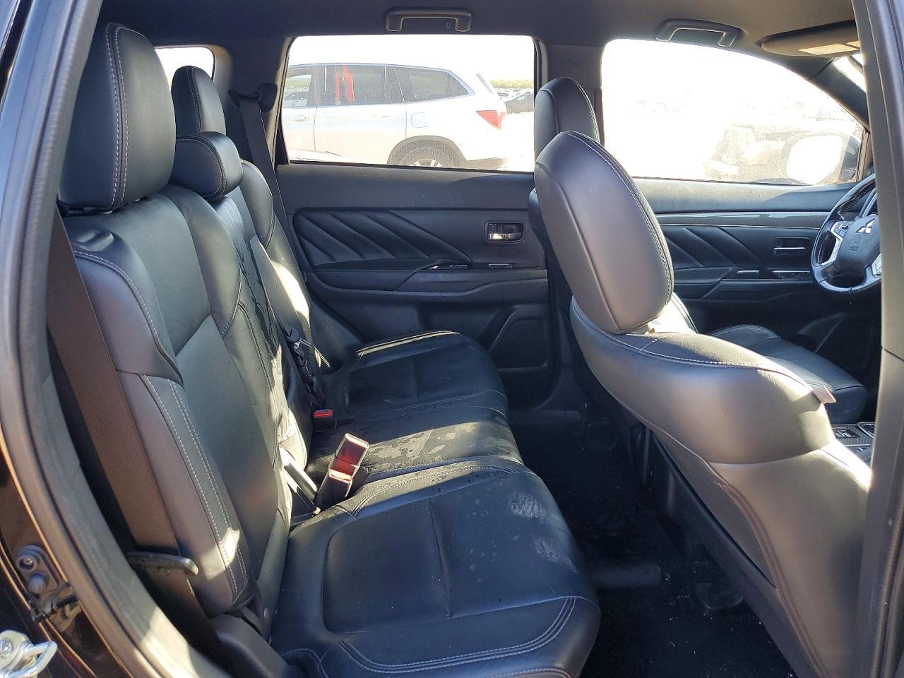2022 MITSUBISHI outlander