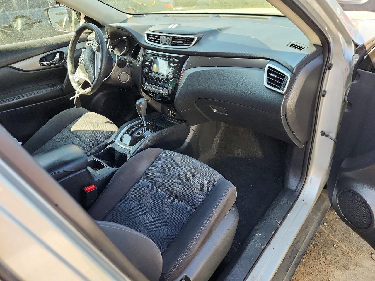 2016 NISSAN ROGUE