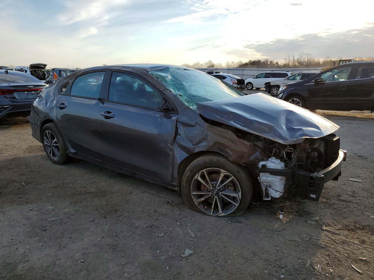 2023 KIA FORTE