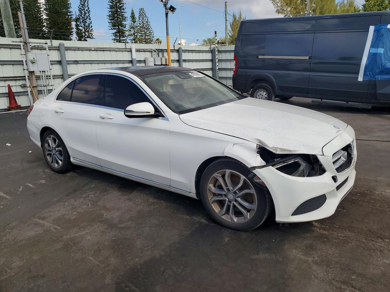 2017 MERCEDES-BENZ C-CLASS