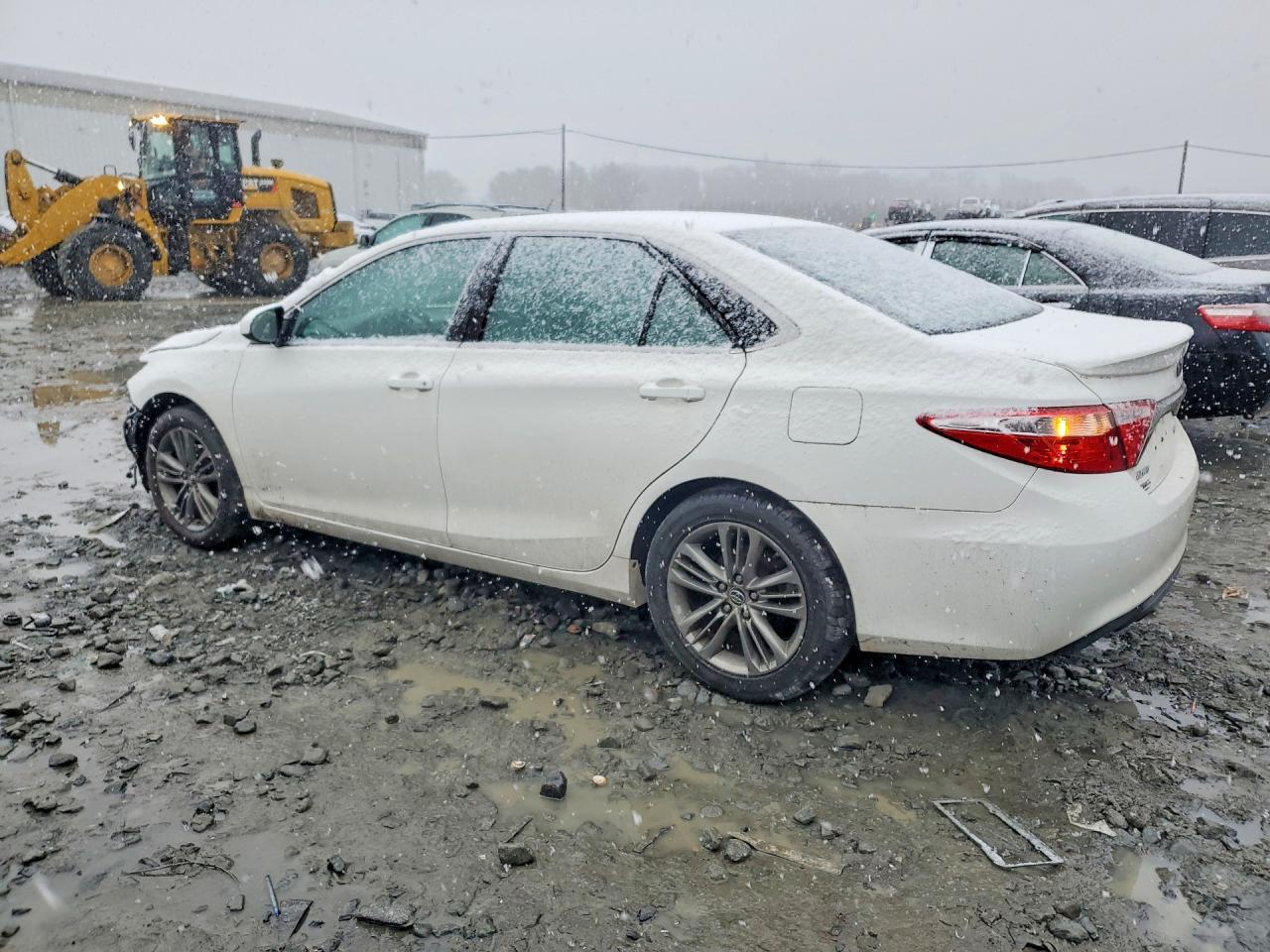 2015 TOYOTA CAMRY