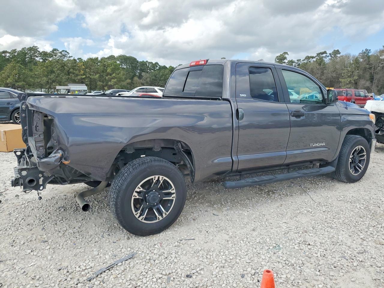 2016 TOYOTA TUNDRA