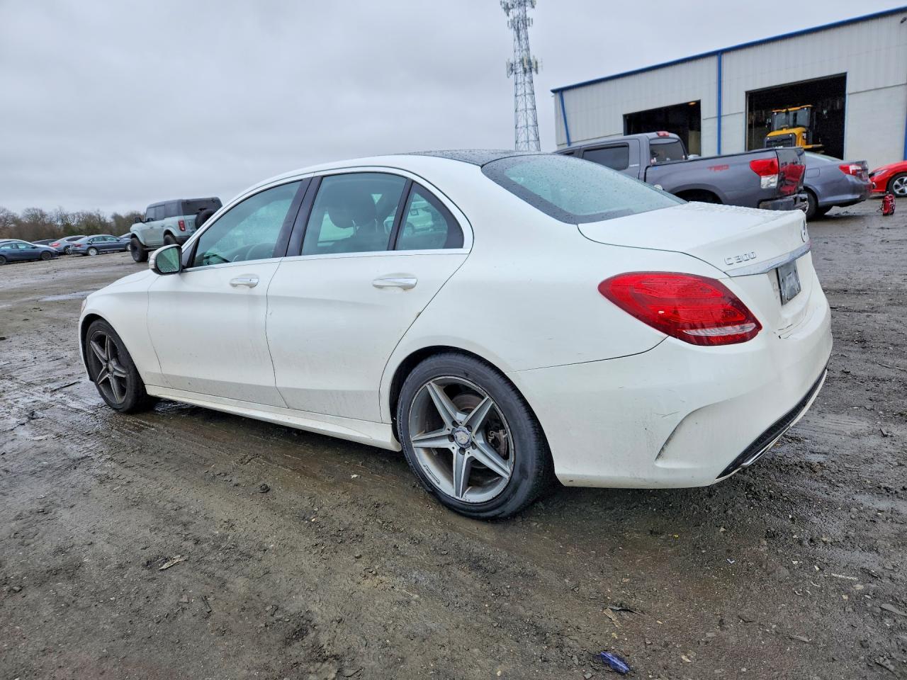 2015 MERCEDES-BENZ C-CLASS