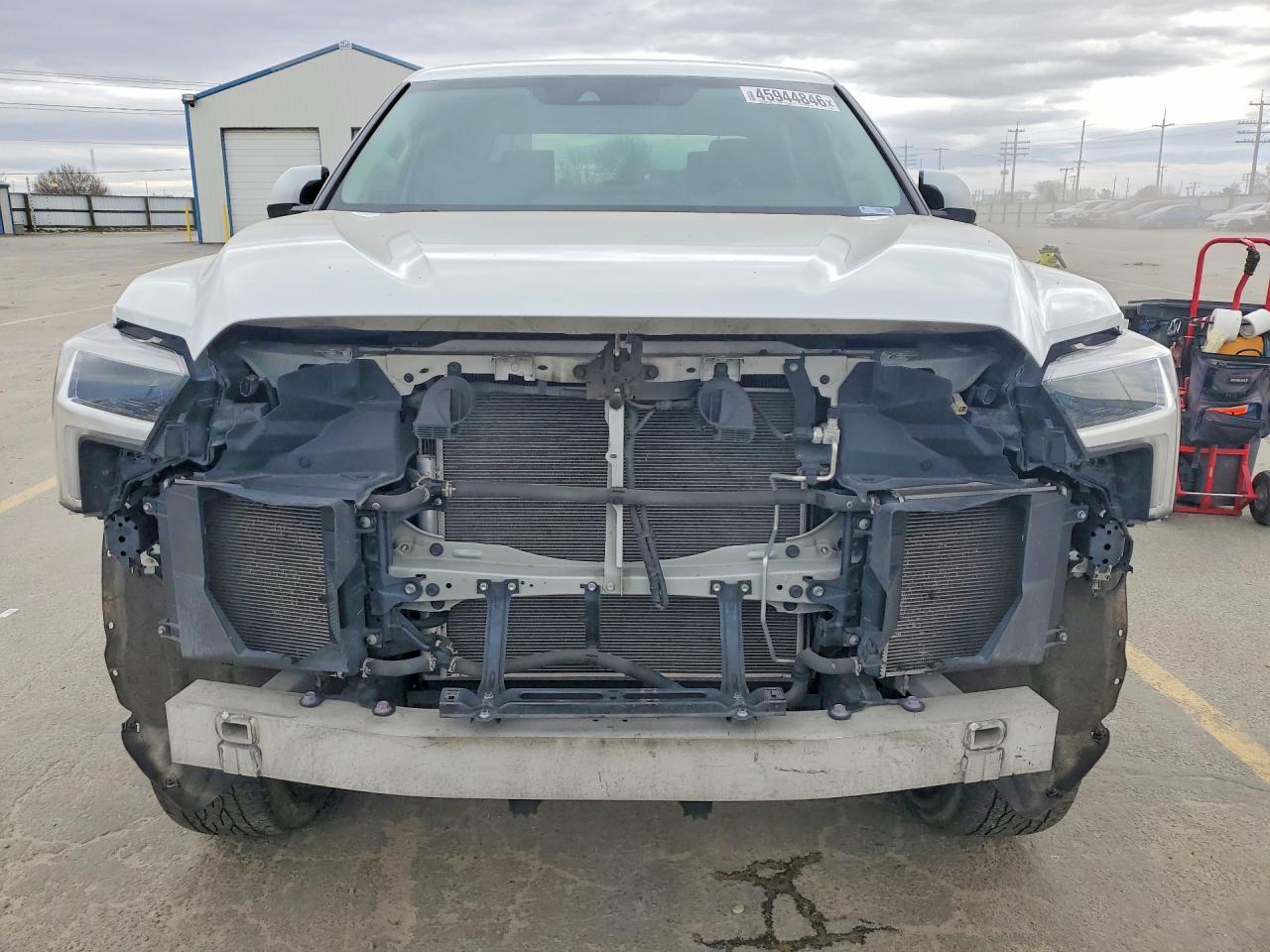 2023 TOYOTA TUNDRA