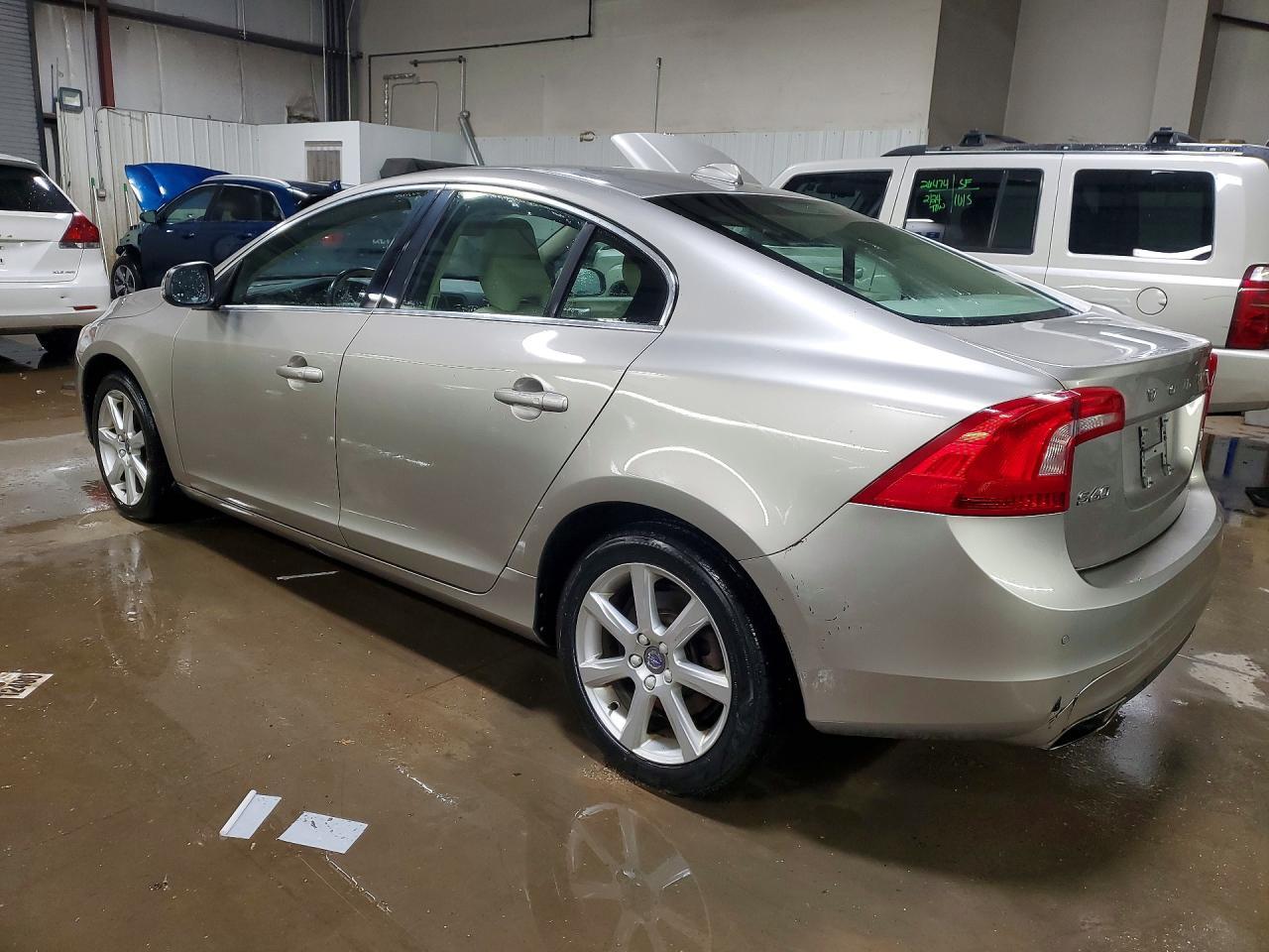 2016 VOLVO S60