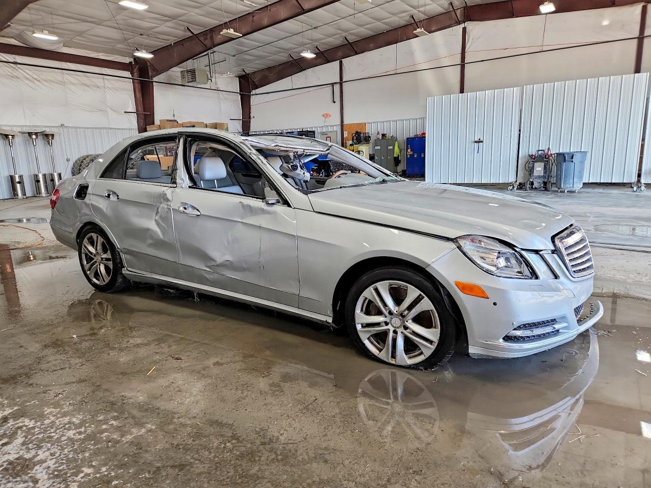 2011 MERCEDES-BENZ E-Class