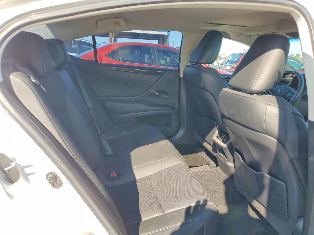 2019 LEXUS ES 350
