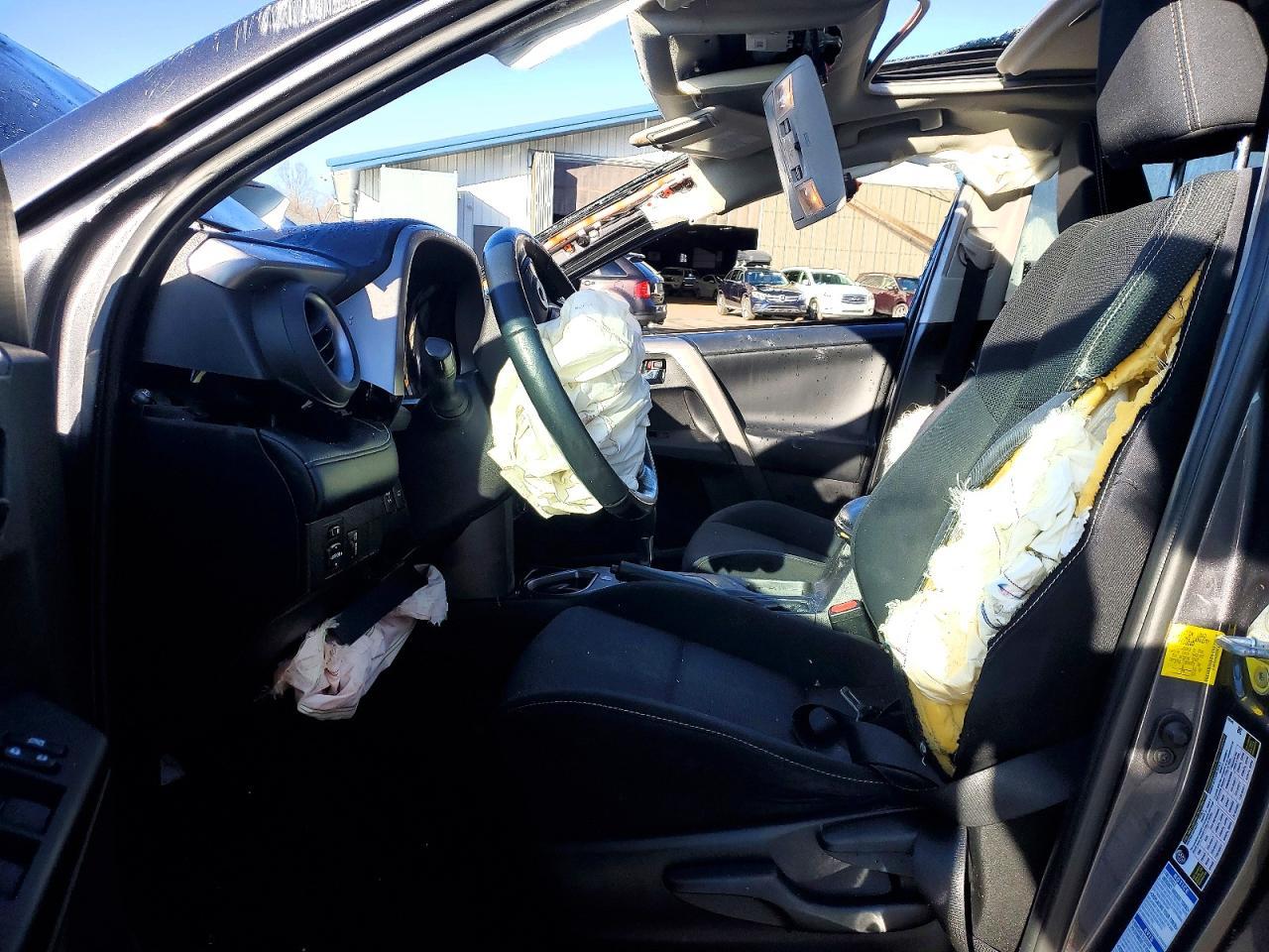 2016 TOYOTA RAV4
