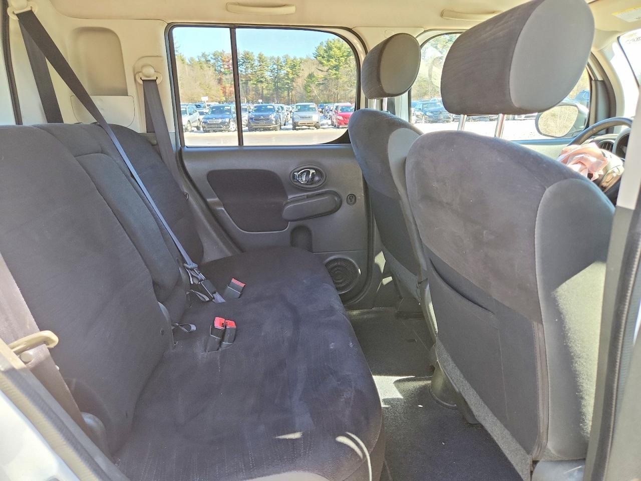 2014 NISSAN CUBE