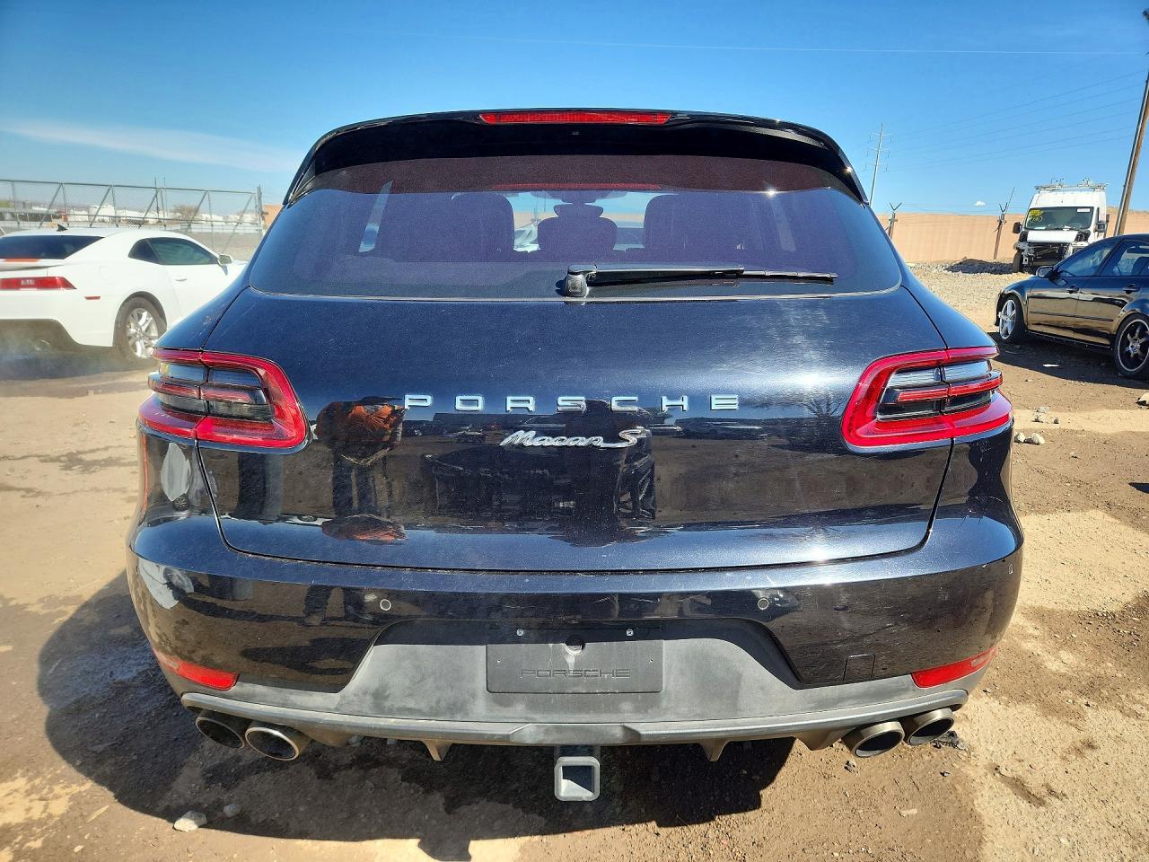 2015 PORSCHE Macan