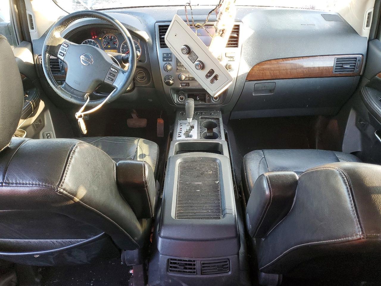 2010 NISSAN Armada