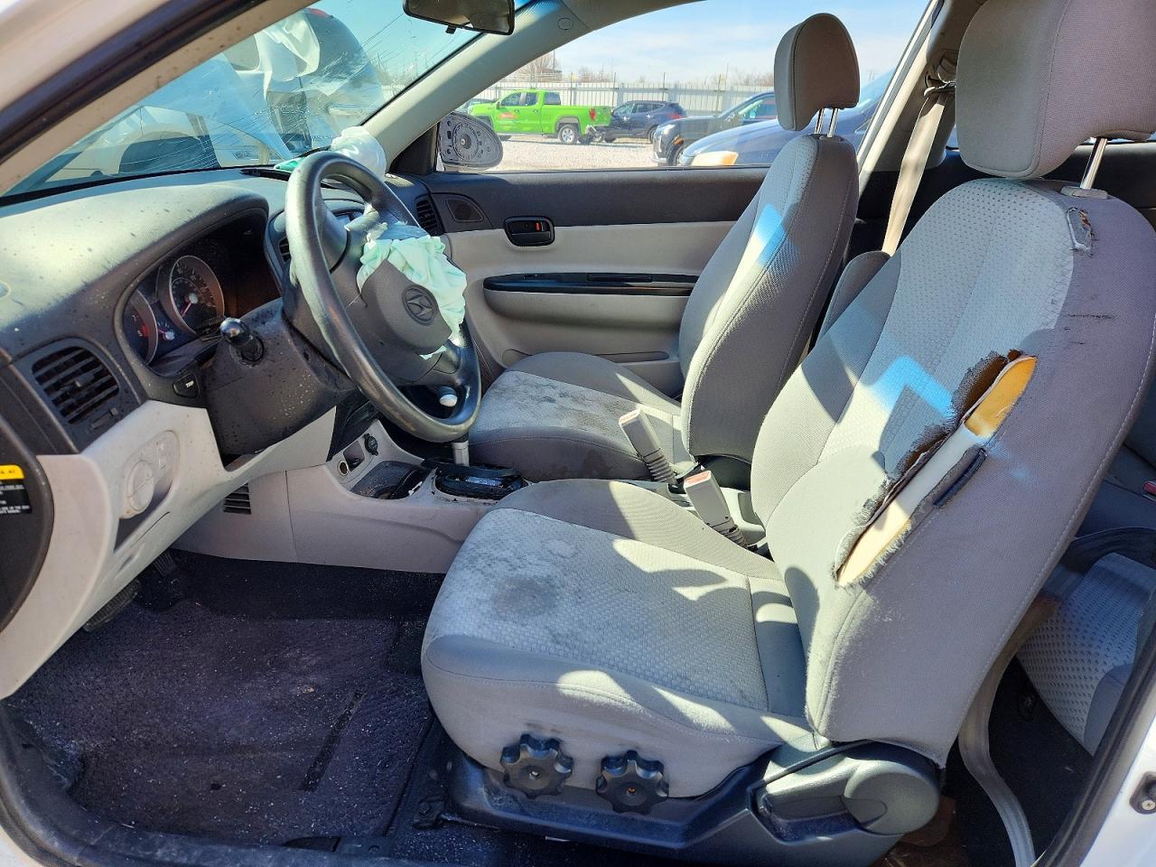 2008 Hyun Accent