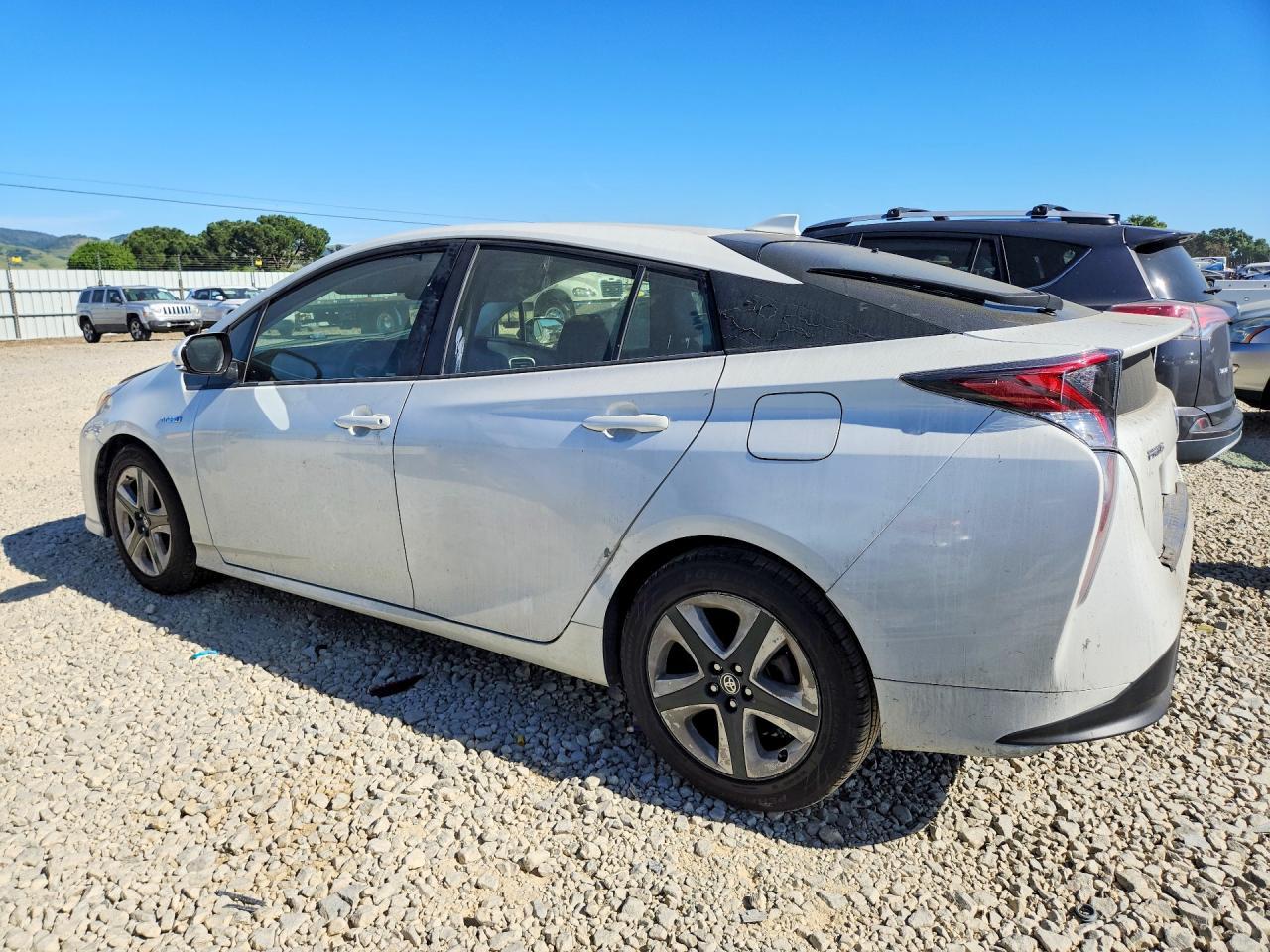 2016 TOYOTA PRIUS