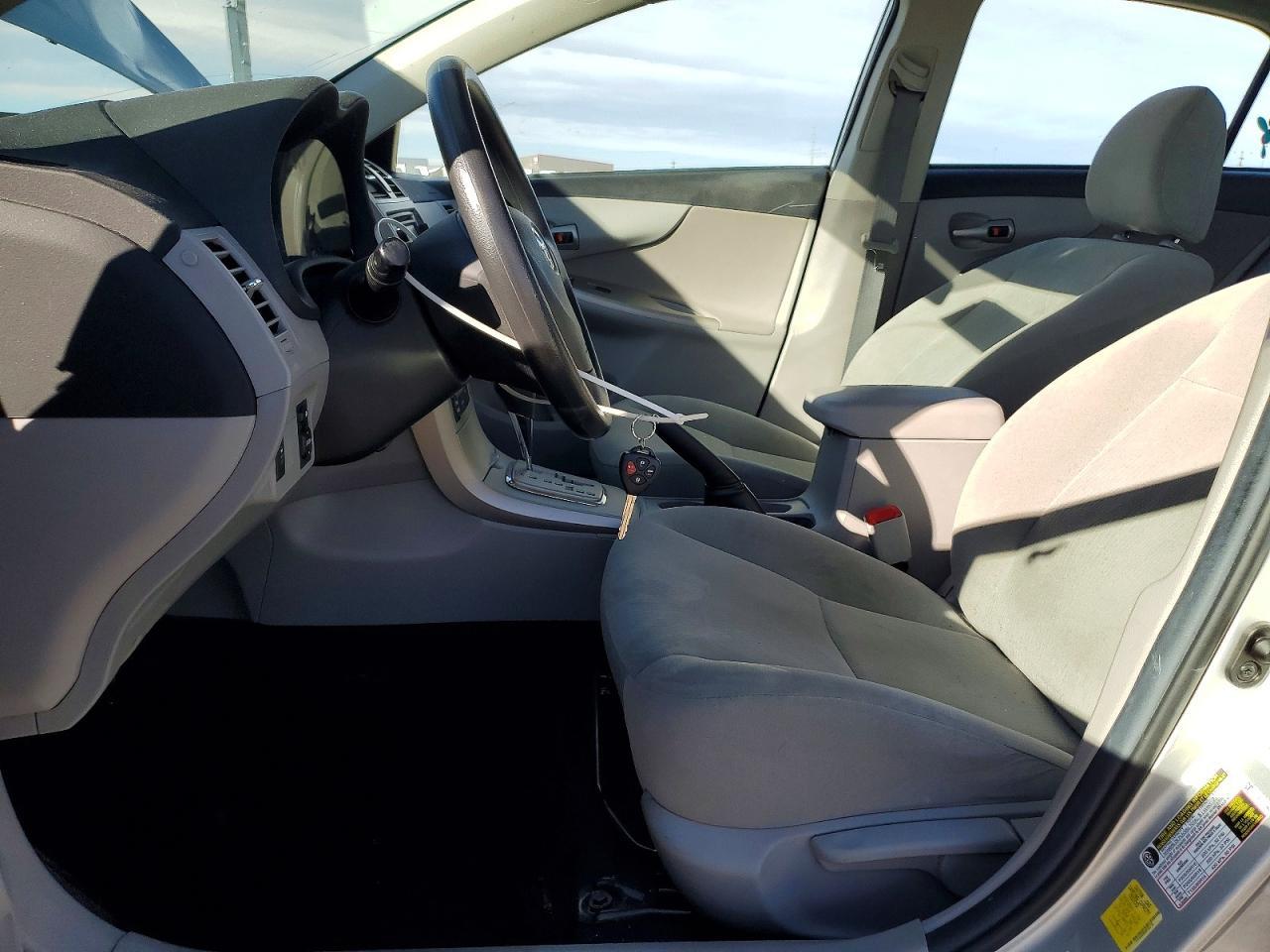 2013 TOYOTA COROLLA