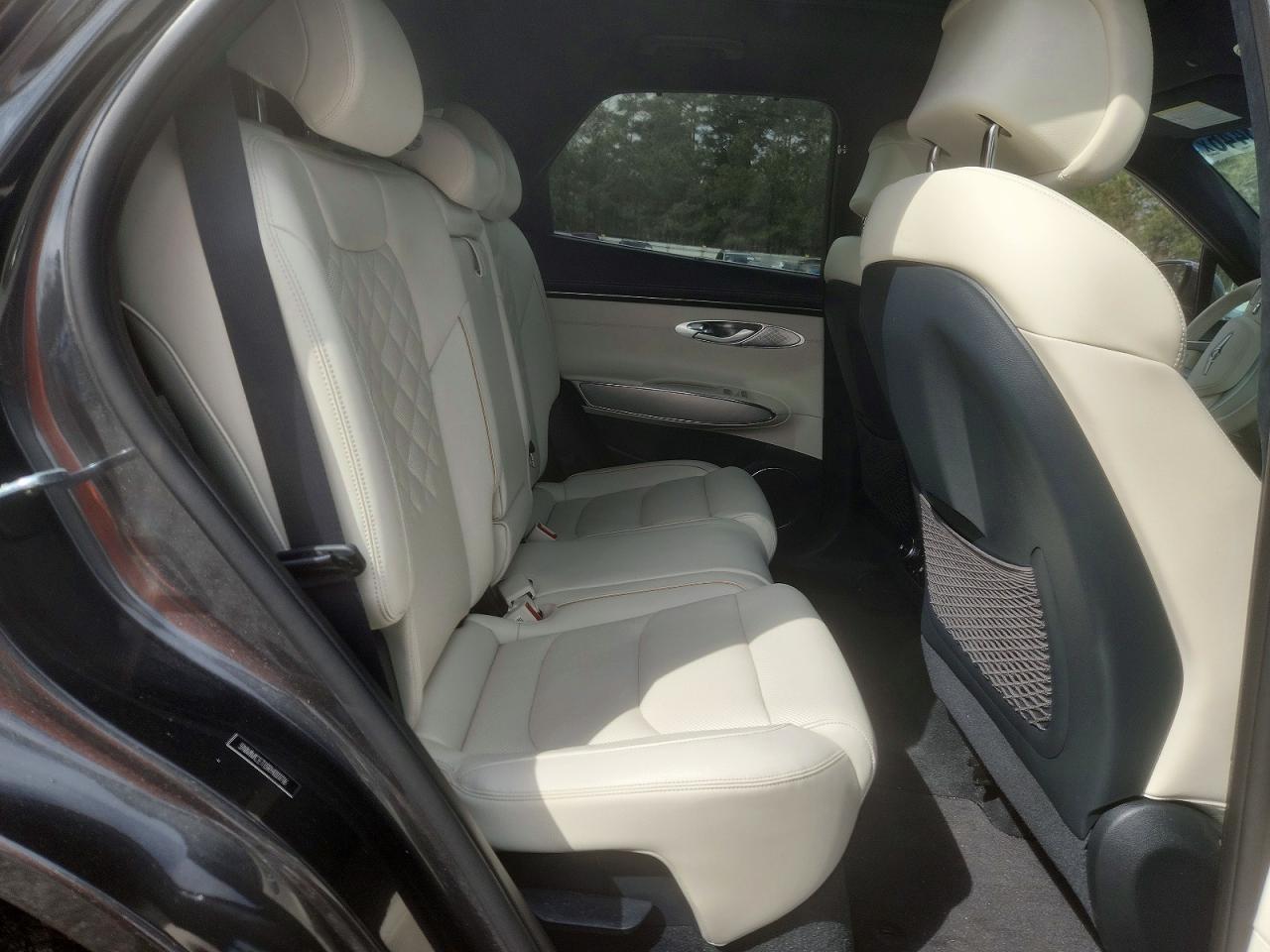 2024 GENESIS GV70