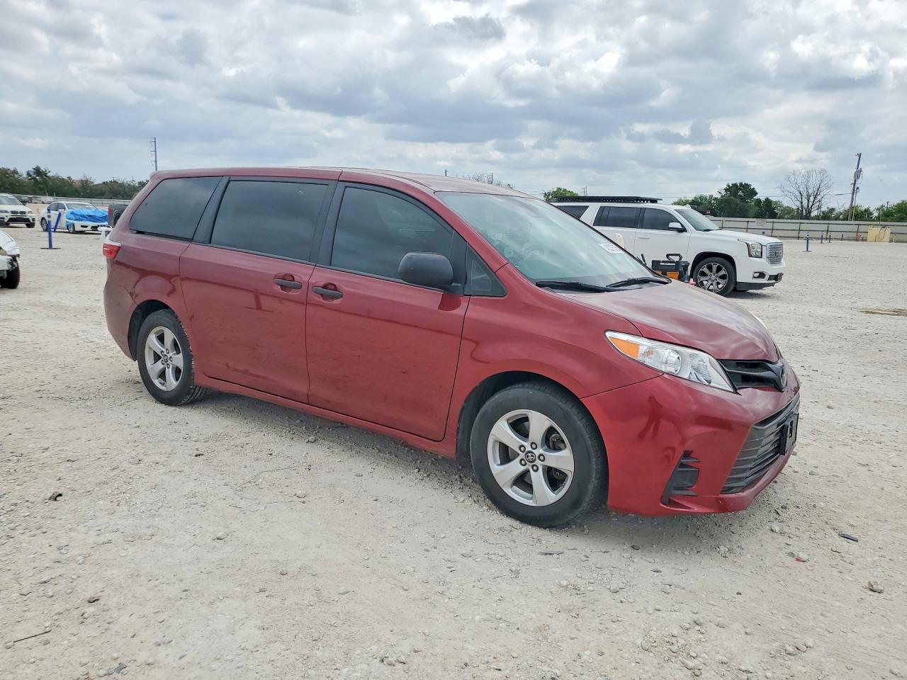 2018 TOYOTA SIENNA
