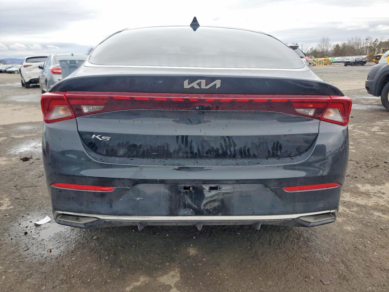 2022 KIA K5