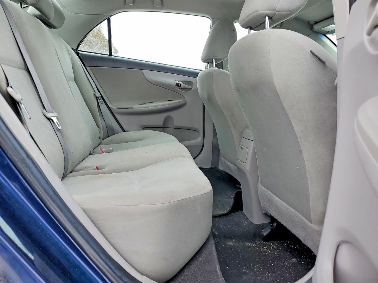 2011 TOYOTA COROLLA